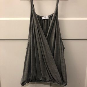 Deep v tank